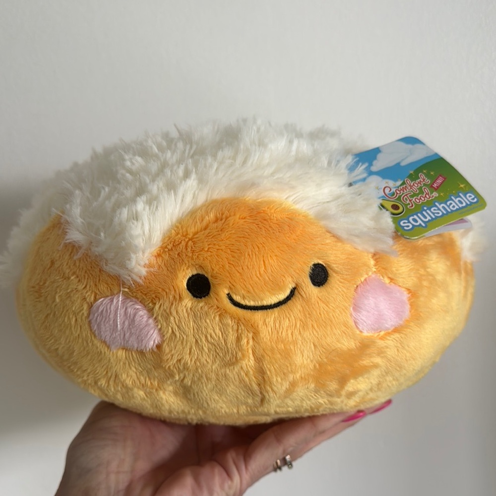 Squishable Cinnamon Roll - NWT